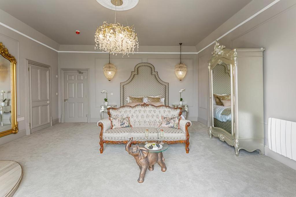Отель Welbeck Manor And Golf Sparkwell Экстерьер фото